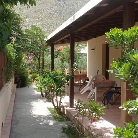 Ferienwohnung Aquilone Castelluzzo Exterior foto